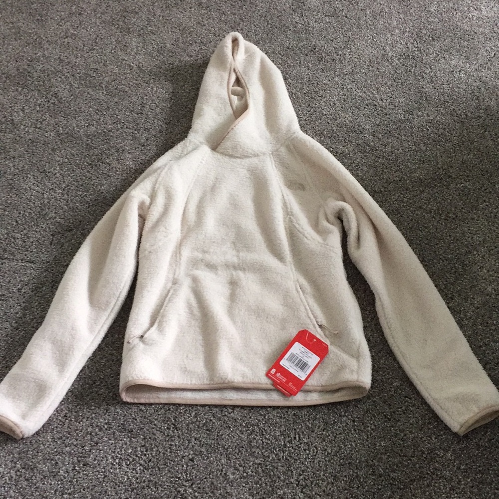 NWT The North Face fleece pullover